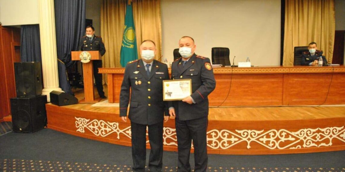 Үздік полиция қызметкерлері марапатталды