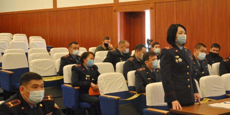 Полицейлерге заңнамалардағы өзгерістер мен толықтыруларға түсіндіру жұмыстары жүргізілді
