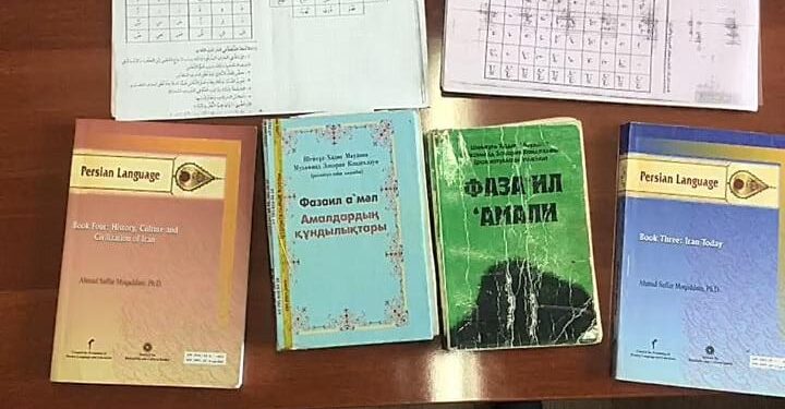 Жамбылдық полицейлер экстремистік сипаттағы діни әдебиетті заңсыз әкелудің жолын кесті