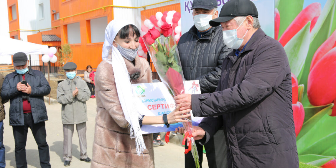 Тараздағы қоныс той: 90 пәтердің кілті табысталды