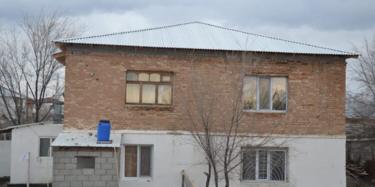 ХАЛЫҚҚА 3,5 МЛН ТЕҢГЕСІН БӨЛГЕН КІМДЕР?