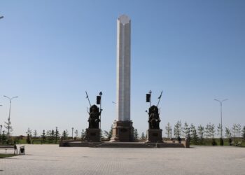 «Қазақ хандығы» монументі туралы