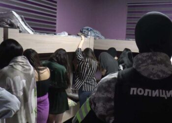 Таразда «түнгі көбелектер» қызметін ұсынған  үш притон  жабылды
