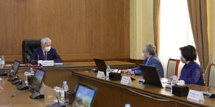 ОБЛЫС ӘКІМІ «ПАРАСАТ ЖОЛЫ» ЖОБАСЫНЫҢ ӨКІЛДЕРІМЕН КЕЗДЕСТІ