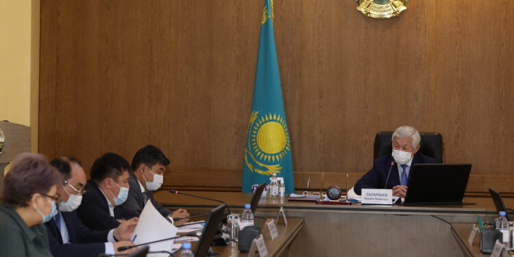 ДЕНСАУЛЫҚ САҚТАУ САЛАСЫНДАҒЫ МӘСЕЛЕЛЕР САРАЛАНДЫ