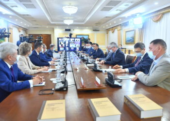 Сенатта ашаршылық туралы құжаттардың жинағы таныстырылды