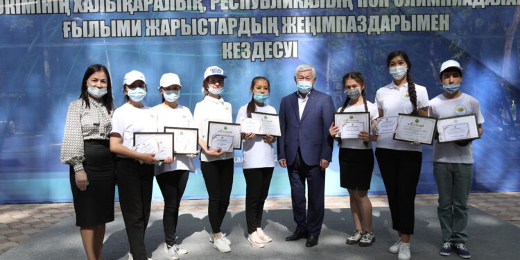 Жамбылдық оқушылар 1000-нан аса медаль иеленген
