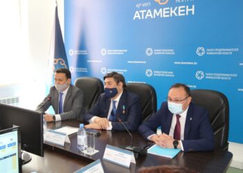 ЖАМБЫЛ ОБЛЫСЫНДА ЖАҢА ҚҰРЫЛҒАН ӨҢІРЛІК КЕҢЕСТІҢ АЛҒАШҚЫ ЖИЫНЫ ӨТТІ