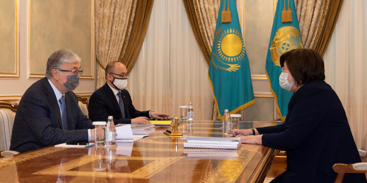Мемлекет басшысы Адам құқықтары жөніндегі уәкіл Эльвира Әзімованы қабылдады