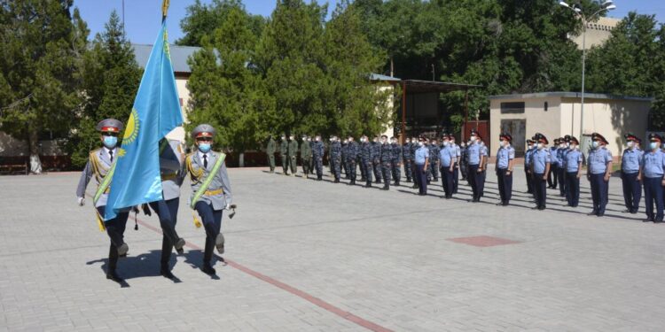 Жамбылдық полицейлердің әрбір жұмыс аптасы Гимн орындаудан басталады