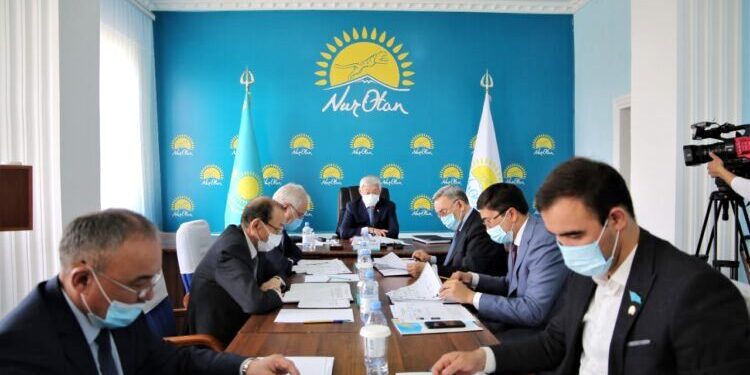 ЖАСТАРДЫ ҚОЛДАУҒА БАҒЫТТАЛҒАН ЖОЛ КАРТАСЫ БЕКІТІЛДІ