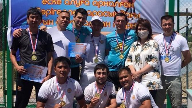 Жаңадан ашылған Деңсаулық саябағында дәрігерлер арасында кіші футболдан турнир өткізілді