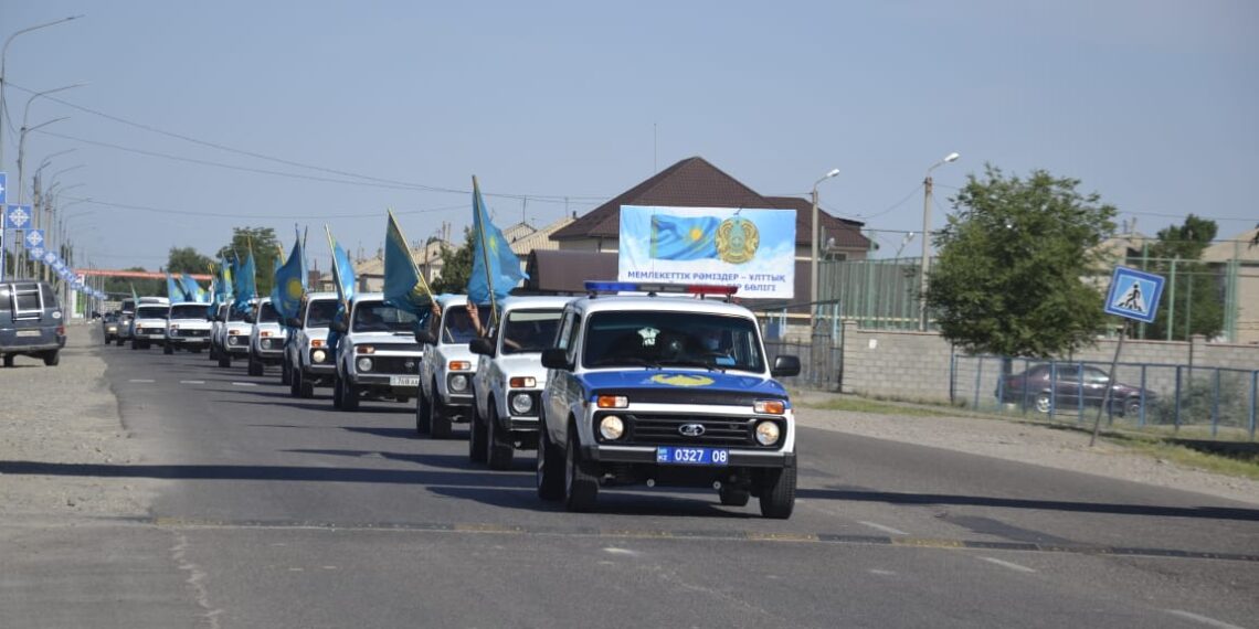 Мерекелік автошеруге 17 автокөлік қатысты