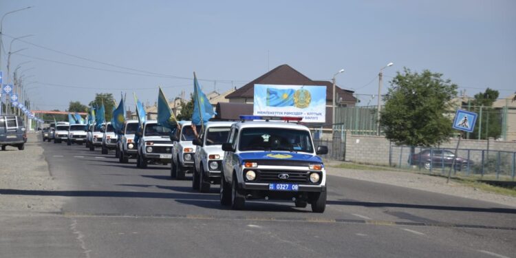 Мерекелік автошеруге 17 автокөлік қатысты