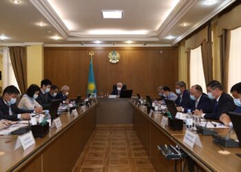 Бердібек Сапарбаев – Кабинетте отырмай, ауылдарды аралаңыз