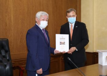 Бердібек Сапарбаев АҚШ-тың Бас консулымен кездесті