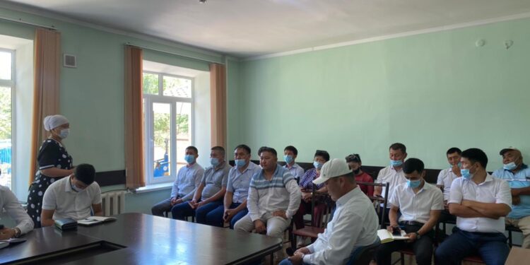 ЖАМБЫЛ ОБЛЫСЫНДА ШАРУАЛАРДЫҢ ӨЗЕКТІ МӘСЕЛЕЛЕРІ ТЫҢДАЛДЫ