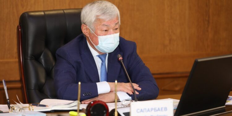 Бердібек Сапарбаев: Құрғақ есепке құрылған баяндама кімге керек?