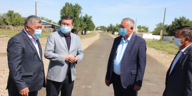Жамбыл ауданының әкімі Арубаев ақпан айындағы уәдесін орындады