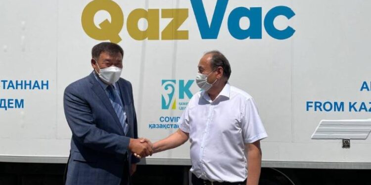 Қырғызстанға «QazVac» қазақстандық вакцинасының 25 мың дозасы жеткізілді