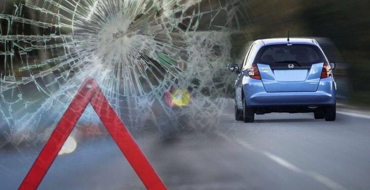 Жамбылда Volkswagen көлігі бетон бағанаға соқтығысып, 12 жасар бала қаза тапты