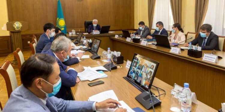 Бердібек Сапарбаев вакцинациялау бойынша түсіндіру жұмыстарын күшейтуді тапсырды