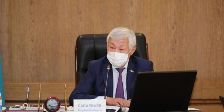 Жамбыл облысы әкімі вакцинациялау жұмыстарын күшейтуді тапсырды