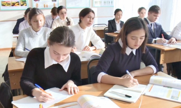 Мектеп формасы міндеттелмейді