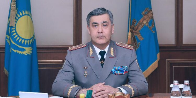 Министр оқ-дәрілерді сақтайтын базаның құрылысын тездетуді тапсырды