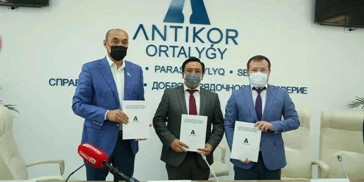 «Sanaly urpaq» жобасы аясында Тараз университеттері алғаш рет сыбайлас жемқорлыққа қарсы комплаенс қызметін енгізуде