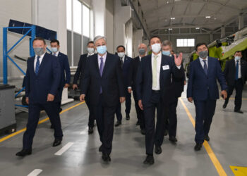 Мемлекет басшысы Солтүстік Қазақстан облысында орналасқан ауыл шаруашылығы техникаларын құрастыратын «CLAAS» зауытына барды