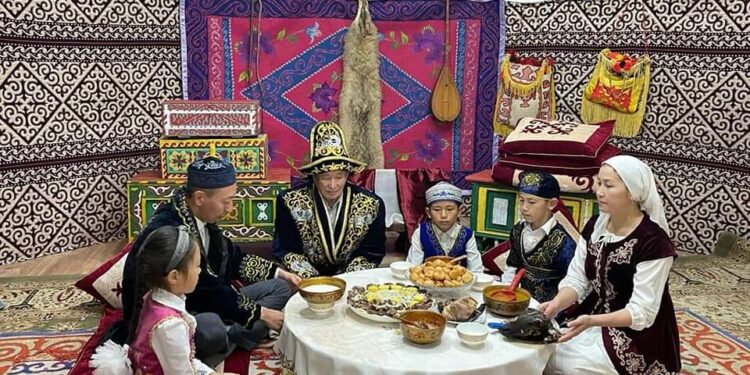 “Ұлы дала өркениеттері” байқауы: ДӘСТҮР МЕН ҒҰРЫП