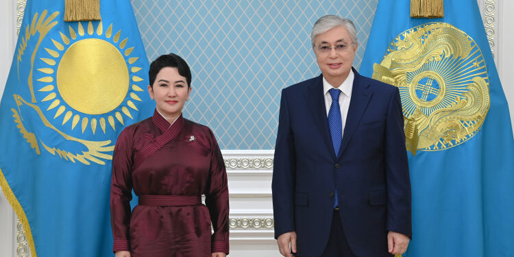 Президент Қасым-Жомарт Тоқаев Моңғолияның Сыртқы қатынастар министрі Батмунх Батцэцэгті қабылдады