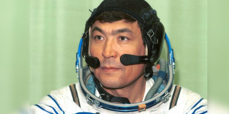 Әубәкіровке Қызылорда облысының құрметті азаматы атағы берілді