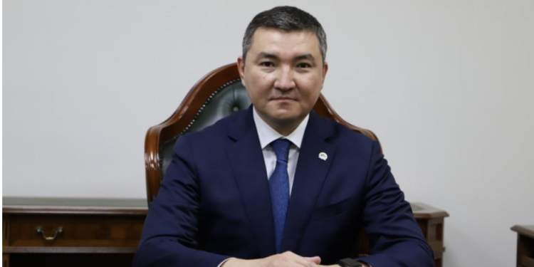 СМАЙЛОВТЫҢ СЕНІМДІ СЕРІГІ ЖАҢА ҚЫЗМЕТКЕ ТАҒАЙЫНДАЛДЫ
