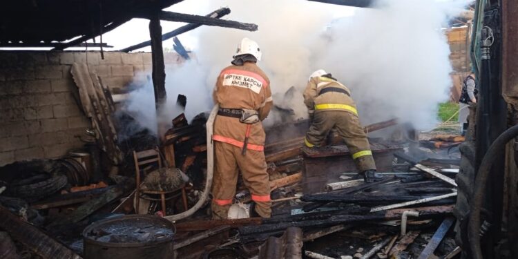 Жамбыл облысының өрт сөндірушілері мен құтқарушыларының күнделікті жұмысы