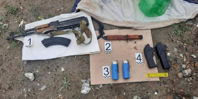 Полицейлер 2 күн ішінде 4 қару, граната және 40 патрон тапты