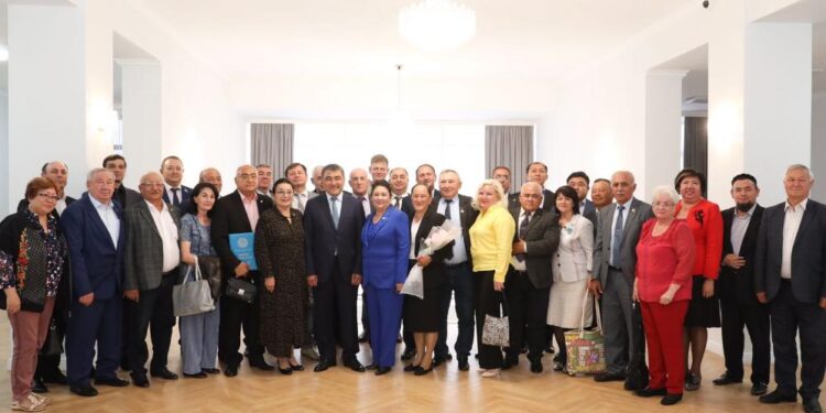 Нұржан Нұржігітов этномәдени бірлестіктердің өкілдерімен кездесті