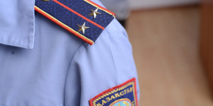 Жамбылдық полицейлер кәмелетке толмаған қыздың өмірін құтқарып қалды