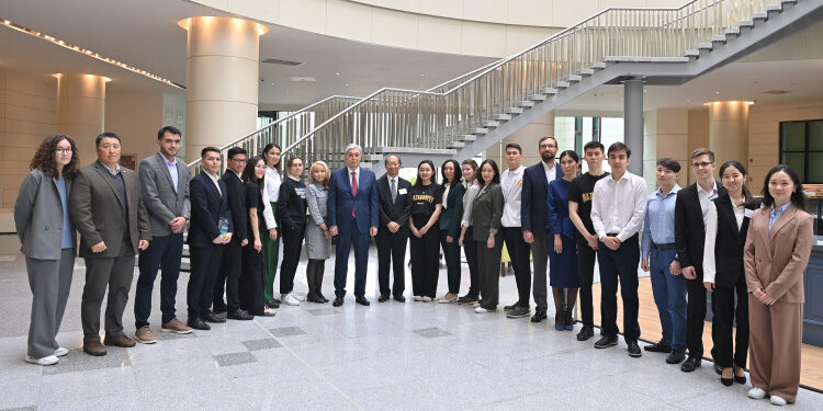 Қасым-Жомарт Тоқаев Nazarbayev University-не барды
