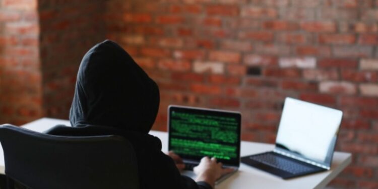 Интернет-алаяқтықпен айналысқан Тараз тұрғынды ұсталды