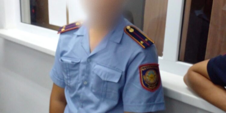 Таразда жалған полицей ұсталды