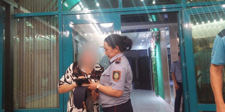 Жамбыл облысының полиция бөліміне 172 жасөспірім жеткізілді
