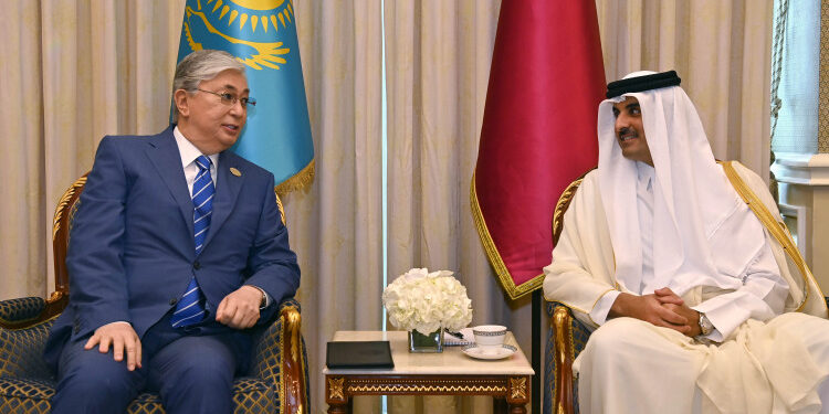 Президент Қасым-Жомарт Тоқаев Қатар Әмірі шейх Тамим бен Хамад Әл Тәнимен кездесті