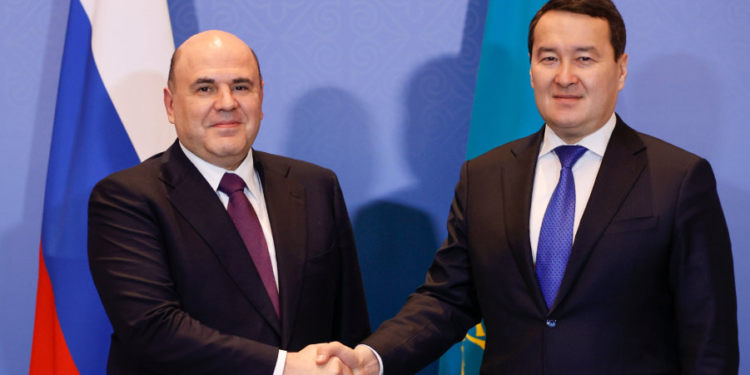 Смайлов Ресей премьер-министрі Мишустинмен келіссөздер жүргізеді