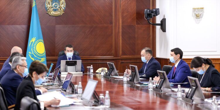 Кезекте тұрғандар үшін тұрғын үйді бөлу бір орталықтан және ашық түрде жүргізілетін болады – Әлихан Смайылов