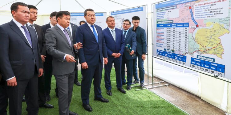 Әлихан Смайылов «Нұр-Сұлтан – Алматы» автожолының учаскесін реконструкциялау барысымен танысты