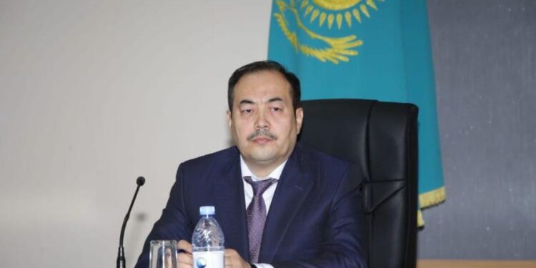 Жамбыл облысы әкімінің орынбасары Рүстем Дәулет өз еркімен жұмыстан босатылды