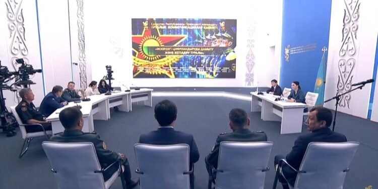 Орталық коммуникациялар қызметінде армияны цифрландыру мәселелері жөнінде брифинг өтті
