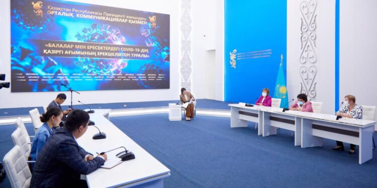 Денсаулық сақтау сарапшылары «Омикрон» штамын жұқтырған кездегі ауру ағымының ерекшеліктері туралы айтып берді